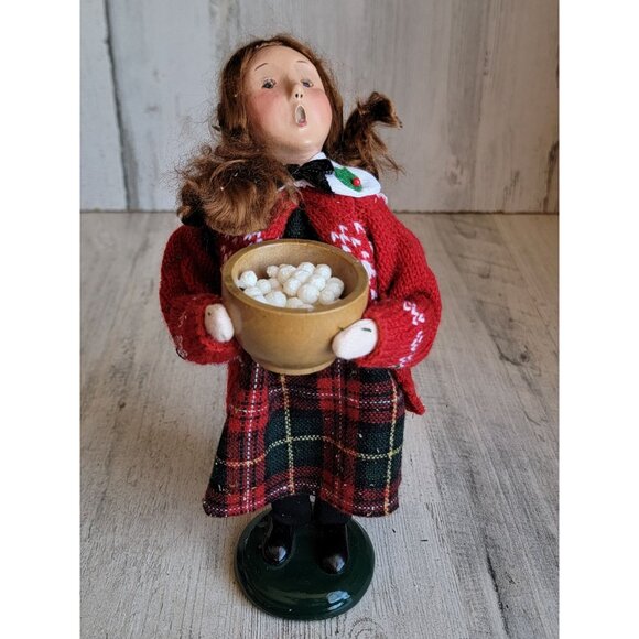 Byer's Choice popcorn bowl girl caroler xmas figure vintage decor - Picture 1 of 6